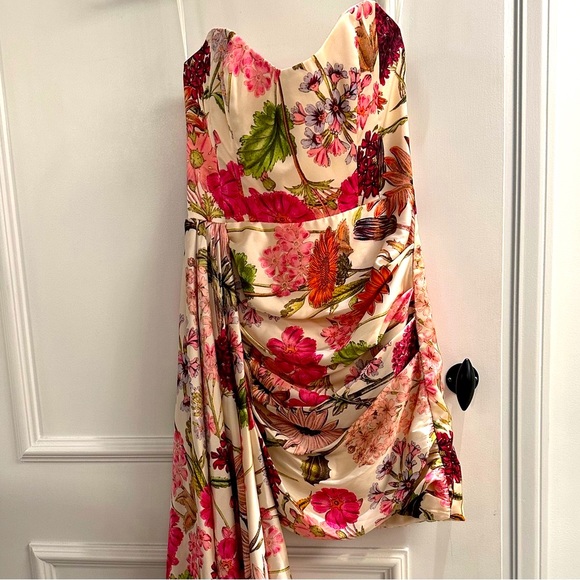🌺💗Katie May Floral Draping Mini Dress - size XS - never worn!🩷🌺NWOT - Picture 2 of 7